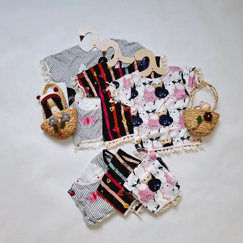 تیشرت و شلوارک منگوله دار